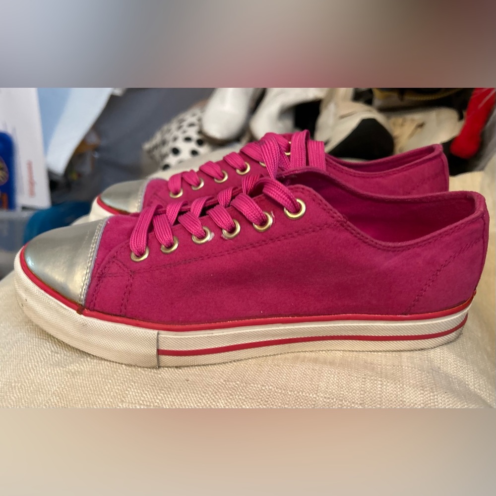Twiggy London hot pink suede sneakers with gold toe